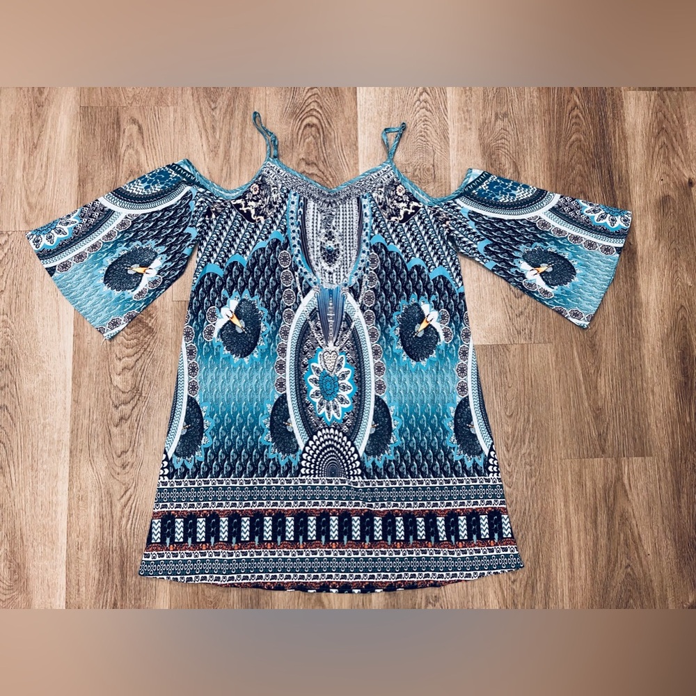 Sheilay Woman’s Cold Shoulder Lightweight Peacock Print Dress Size XL New